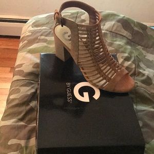 Guess Sandal